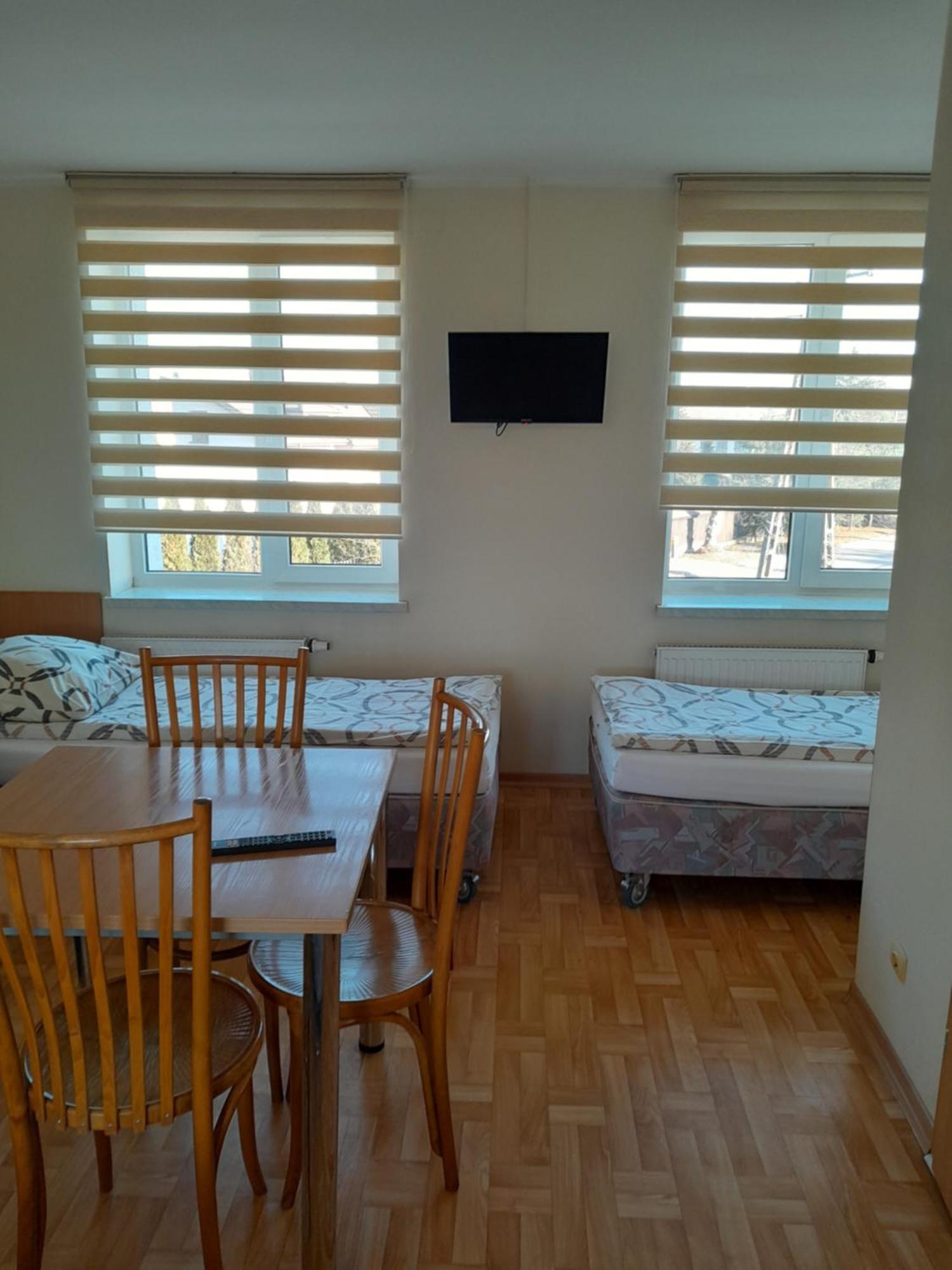 Hostel Polon Pułtusk Buitenkant foto