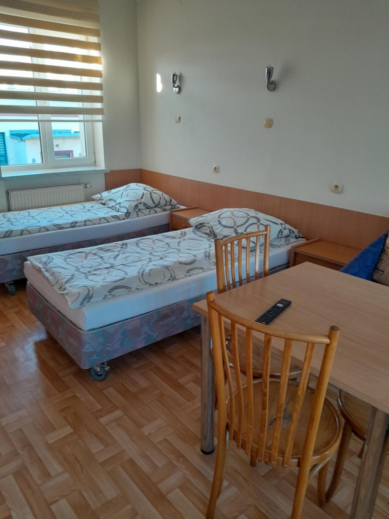 Hostel Polon Pułtusk Buitenkant foto